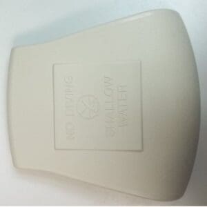 No Diving Shallow Water" warning sign.